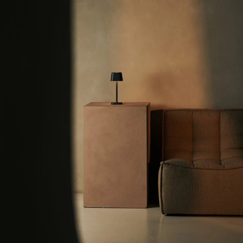 Tafellamp – Dimbaar en oplaadbaar – Stenen ontwerp, moderne uitstraling