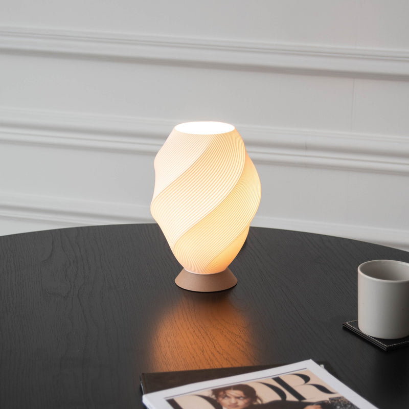 Tafellamp – Gedraaide vorm – Modern design, energiezuinig, geschikt voor elke ruimte