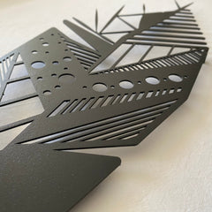 Metalen wanddecoratie – Decoratieve Veer – Duurzaam Materiaal, Uniek Ontwerp