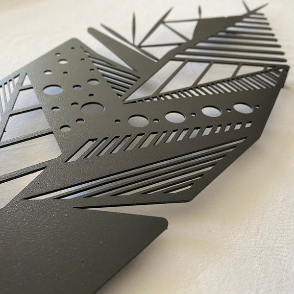 Metalen wanddecoratie – Decoratieve Veer – Duurzaam Materiaal, Uniek Ontwerp