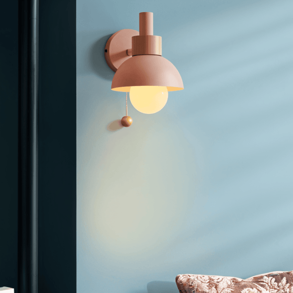 Wandlamp – Houten en ijzeren constructie – Met trekschakelaar, Macaron-stijl