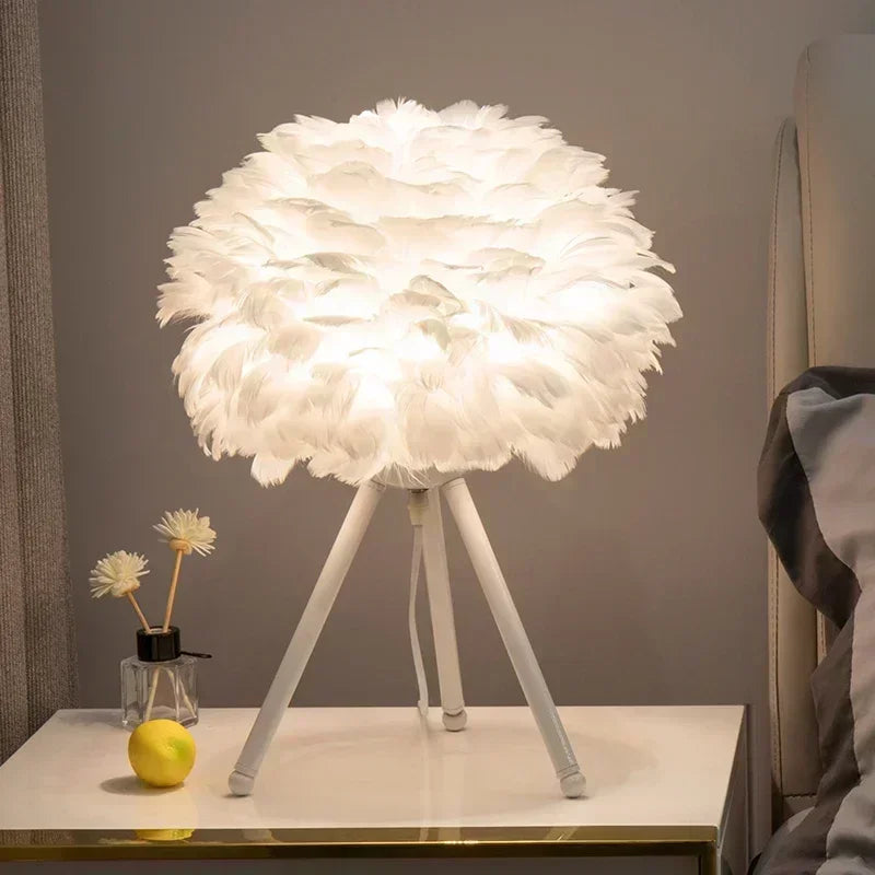 Feather Table Lamp | Romantic LED Light - POUEV