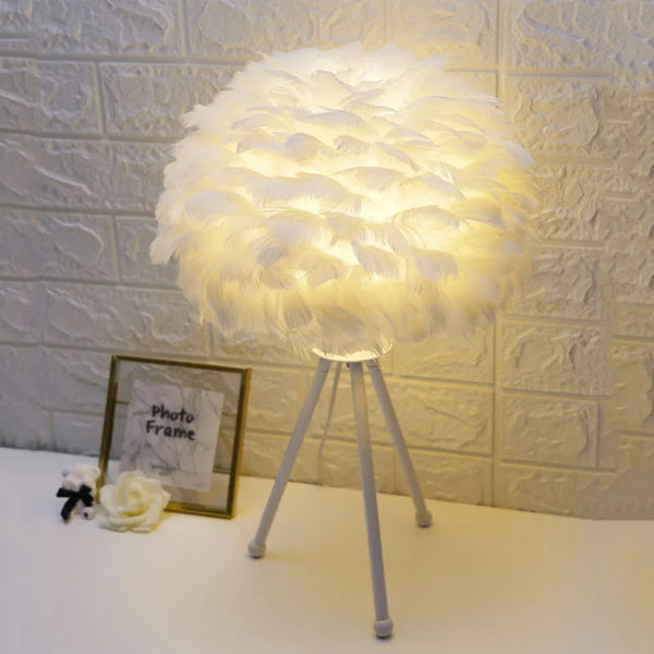 Feather Table Lamp | Romantic LED Light - POUEV