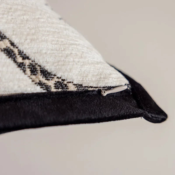 Minimalistische Zwart-Witte Kussenhoes | Luxe Luipaard Jacquard | Sofa Decor - POUEV