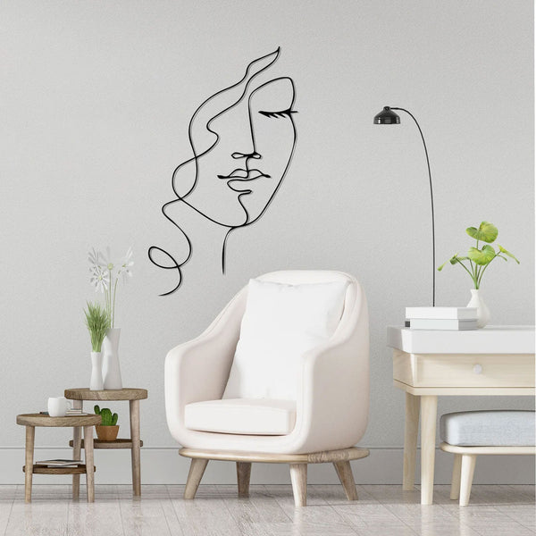 Metalen wanddecoratie – Vrouwelijk design met krullend haar – Duurzaam materiaal - POUEV